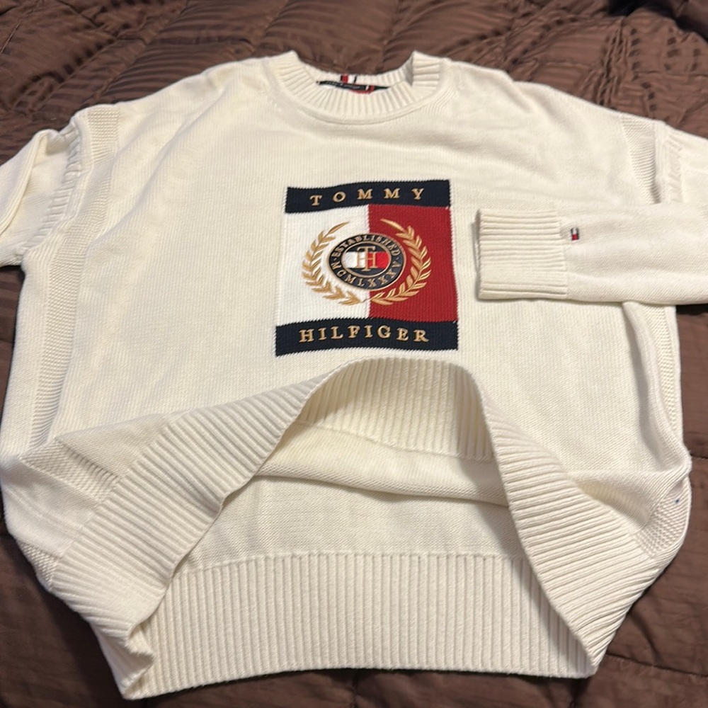 Tommy Hilfiger Brand new sweater.